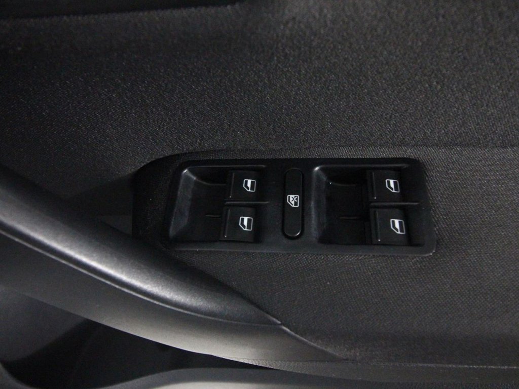 Used Volkswagen Polo 2012 for sale - 77226600: Photo 17