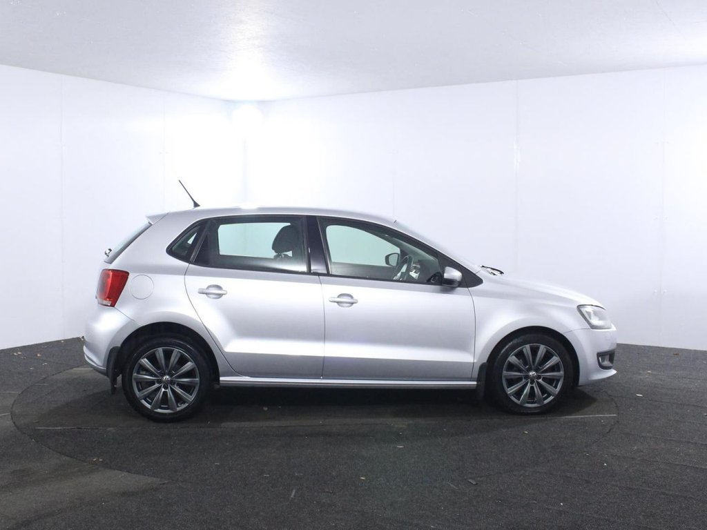 Used Volkswagen Polo 2012 for sale - 77226600: Photo 8