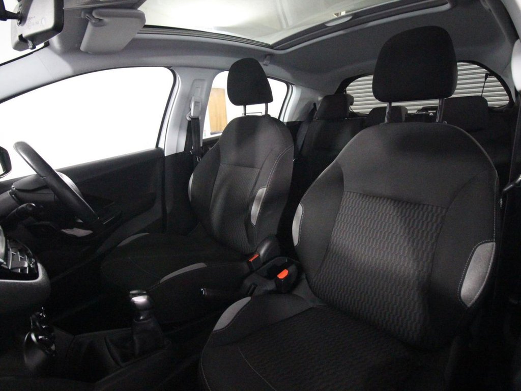 Used Peugeot 208 2015 for sale - 77748442: Photo 12