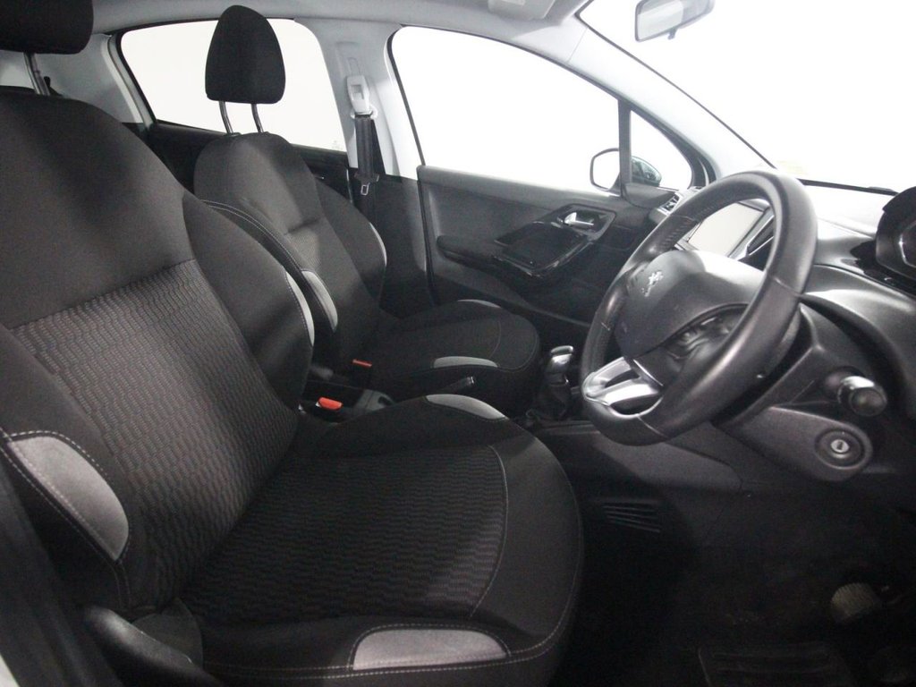 Used Peugeot 208 2015 for sale - 77748442: Photo 9