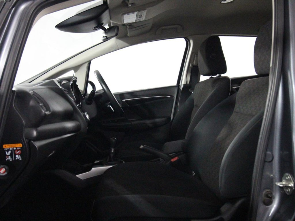 Used Honda Jazz 2017 for sale - 76291386: Photo 11