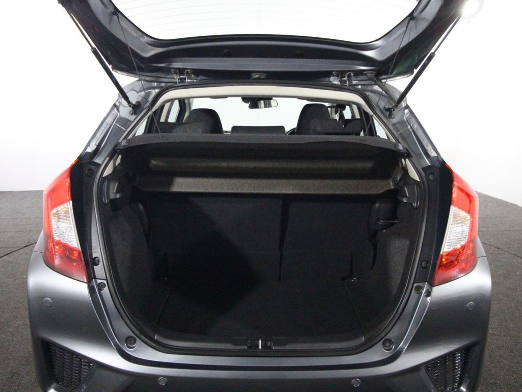 Used Honda Jazz 2017 for sale - 76291386: Photo 18