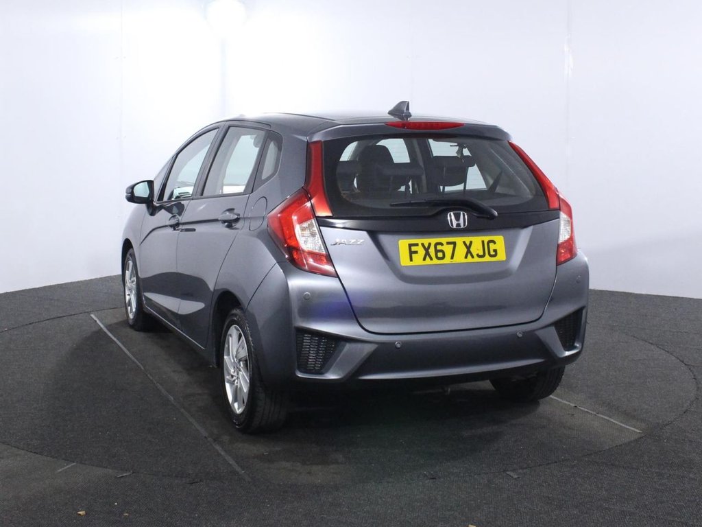 Used Honda Jazz 2017 for sale - 76291386: Photo 5