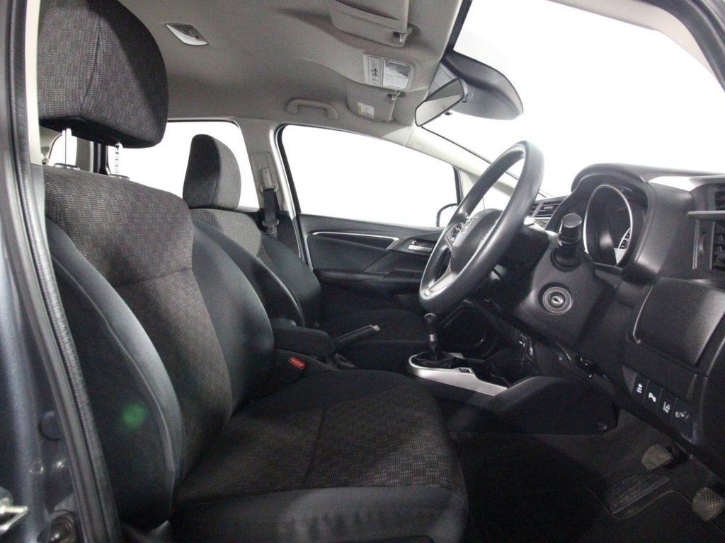 Used Honda Jazz 2017 for sale - 76291386: Photo 9