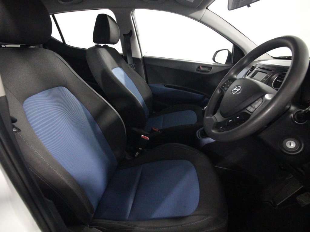 Used Hyundai i10 2014 for sale - 77327712: Photo 9
