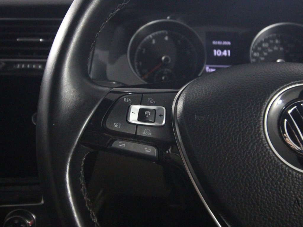 Used Volkswagen Golf 2018 for sale - 77302605: Photo 15