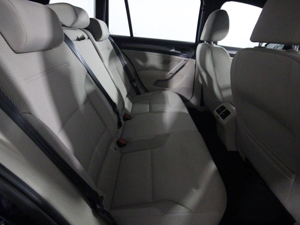 Used Volkswagen Golf 2018 for sale - 77302605: Photo 16