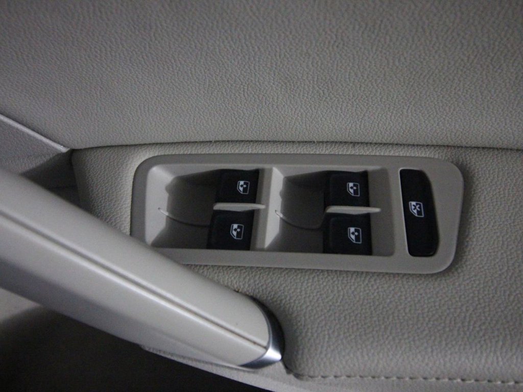 Used Volkswagen Golf 2018 for sale - 77302605: Photo 18