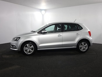 Used Volkswagen Polo 2017 for sale - 75037964: Photo