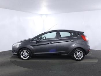 Used Ford Fiesta 2016 for sale - 79177990: Photo