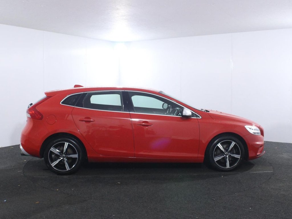 Used Volvo V40 2018 for sale - 76973067: Photo 8
