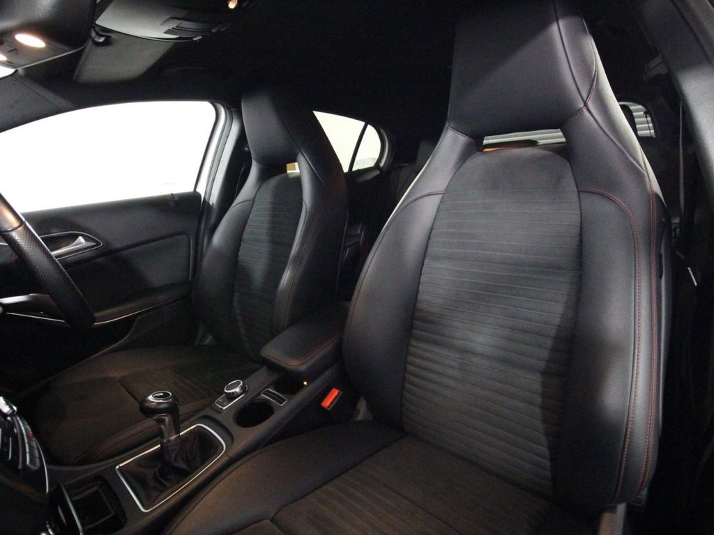 Used Mercedes-Benz GLA 2018 for sale - 76670685: Photo 12