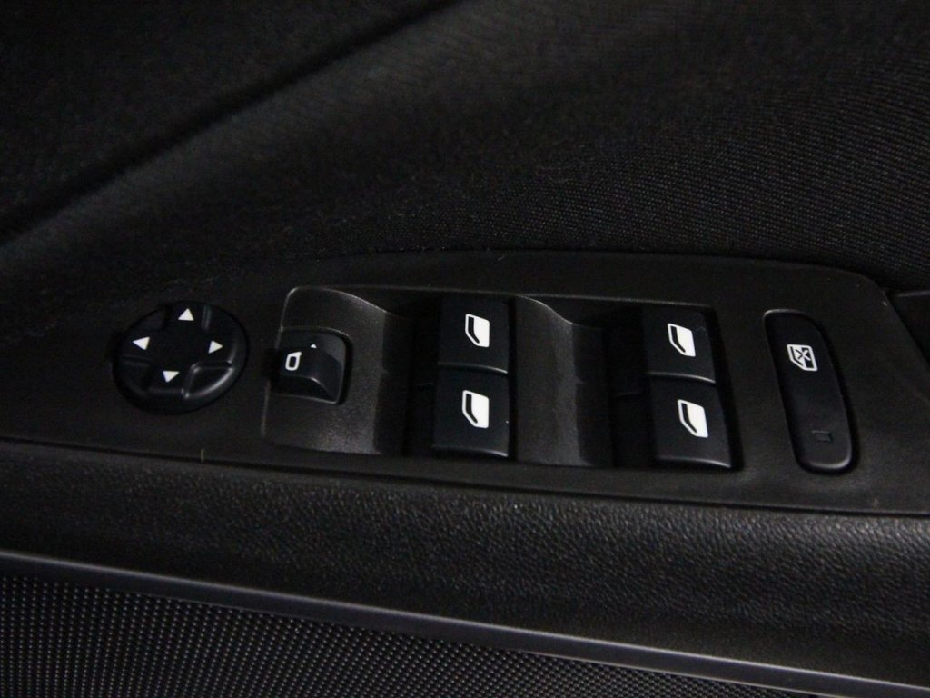 Used Vauxhall Crossland 2022 for sale - 77463870: Photo 18