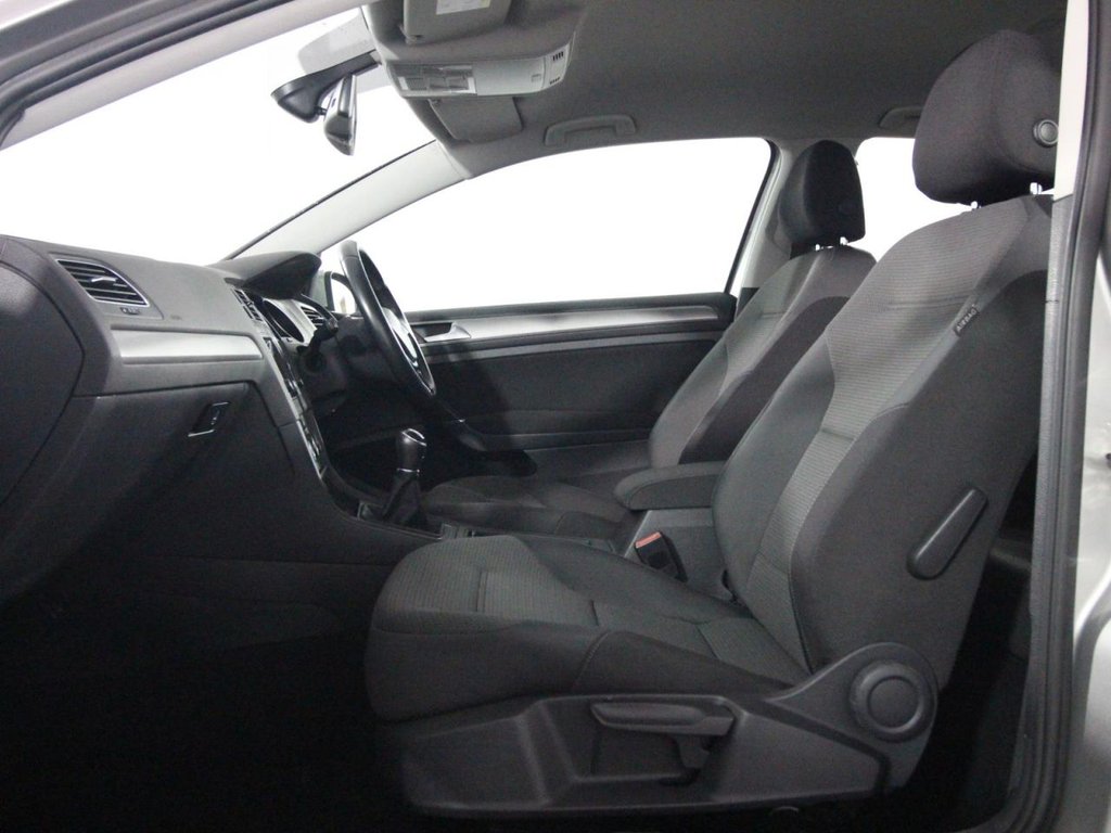 Used Volkswagen Golf 2015 for sale - 76297047: Photo 11