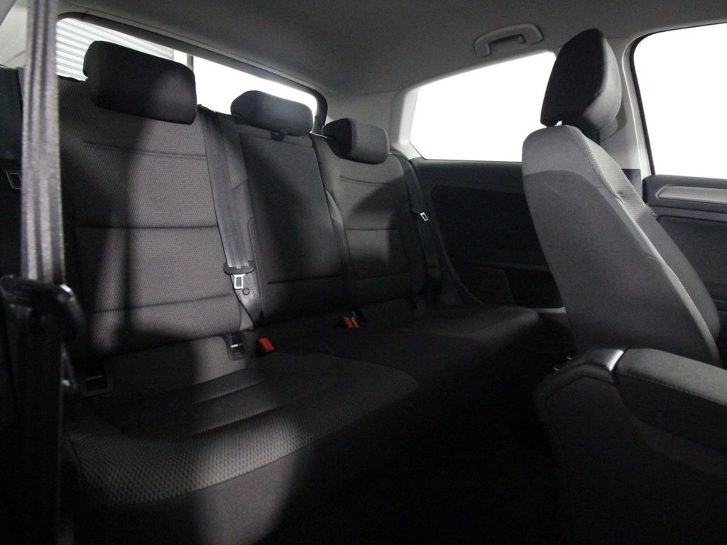 Used Volkswagen Golf 2015 for sale - 76297047: Photo 19