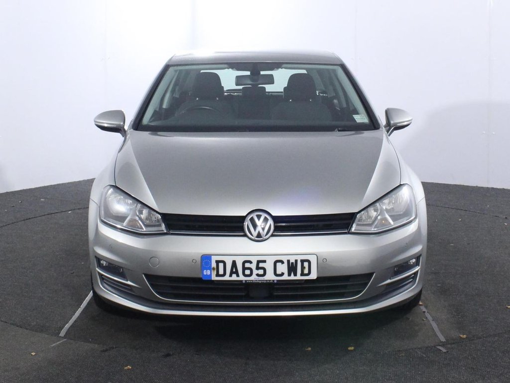 Used Volkswagen Golf 2015 for sale - 76297047: Photo 2