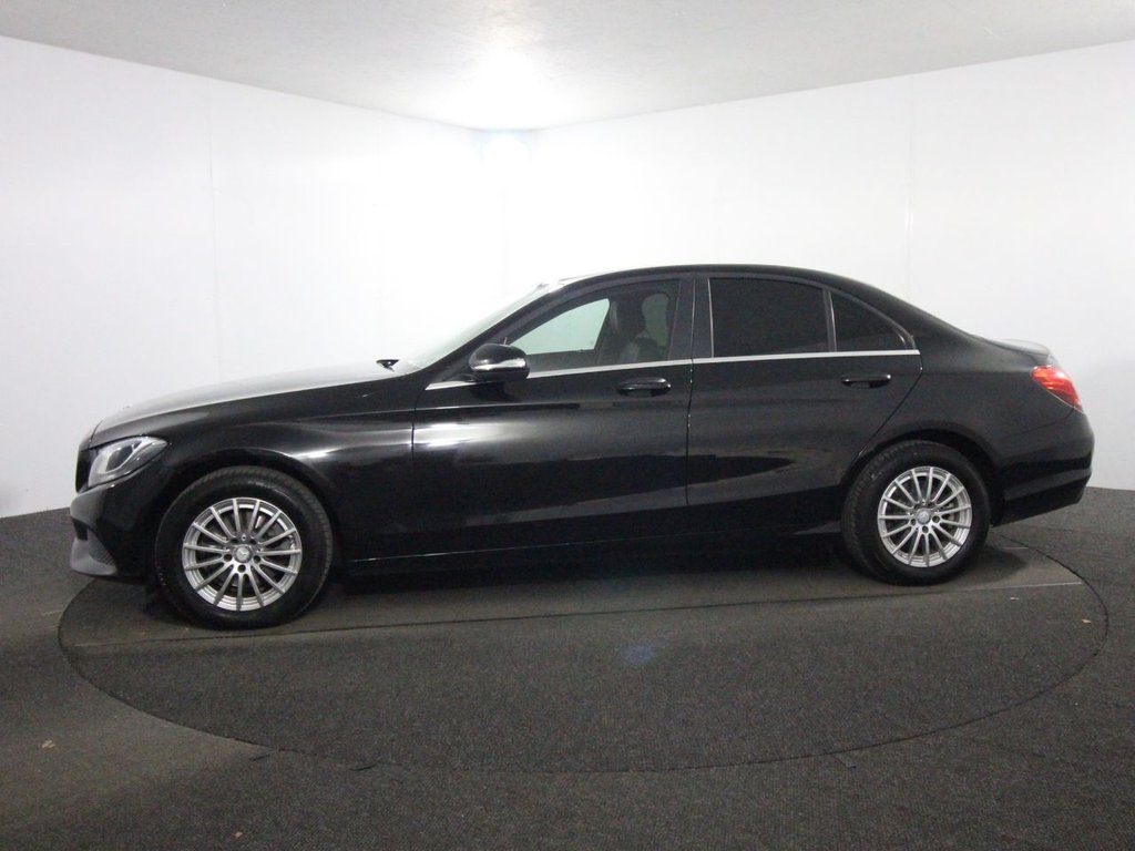 Used Mercedes-Benz C Class 2015 for sale - 76297220: Photo 4