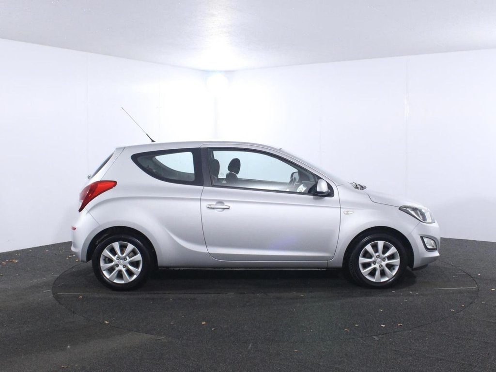Used Hyundai i20 2014 for sale - 76292015: Photo 8