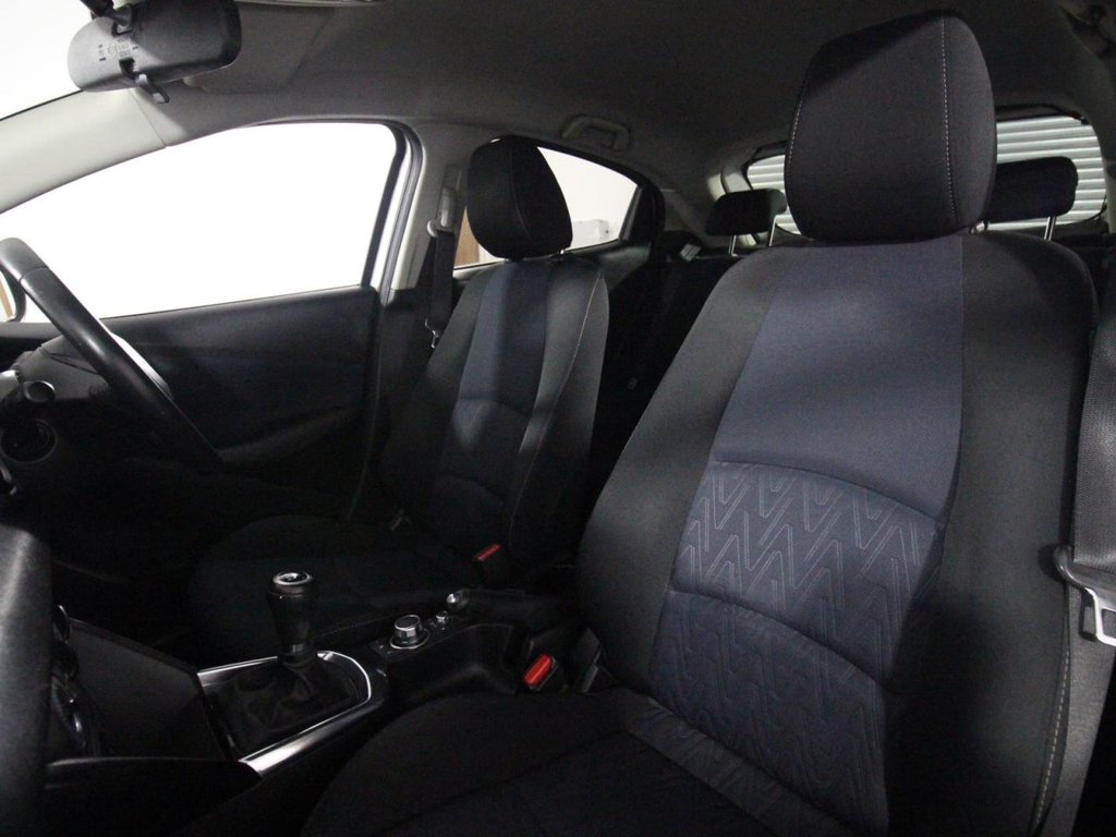 Used Mazda Mazda2 2016 for sale - 77463874: Photo 12