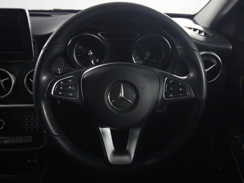 Used Mercedes-Benz GLA 2018 for sale - 76417777: Photo 14