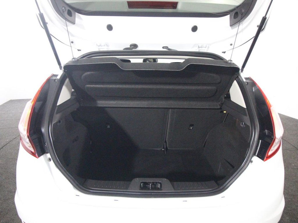 Used Ford Fiesta 2015 for sale - 77805905: Photo 17