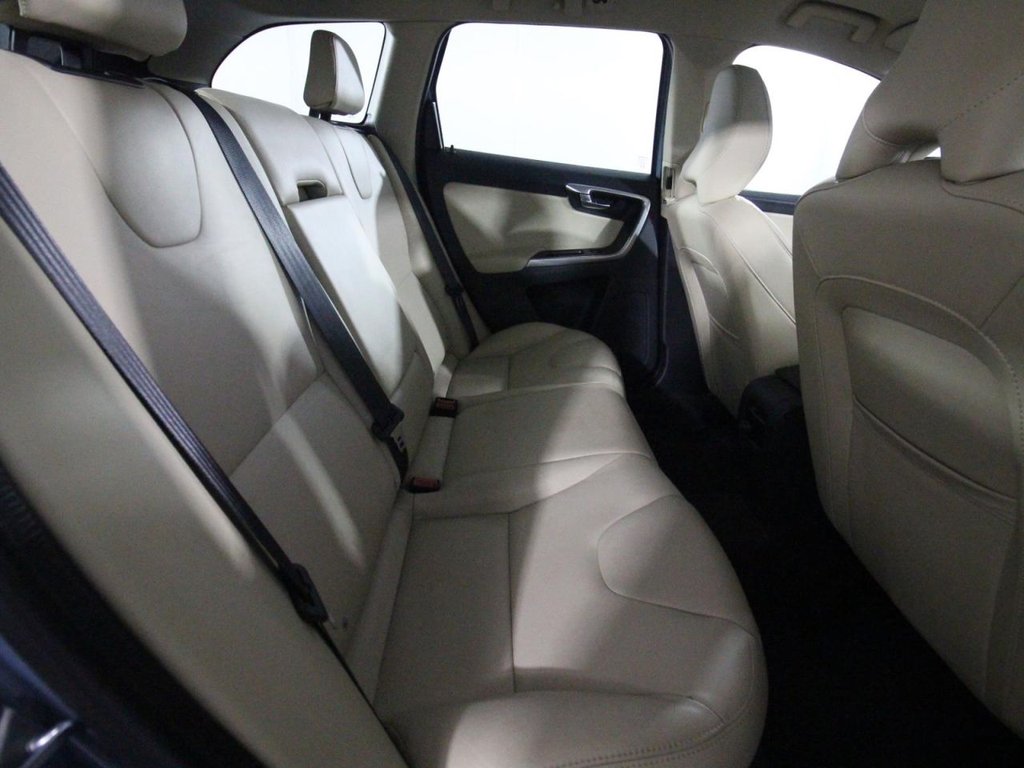 Used Volvo XC60 2017 for sale - 76670649: Photo 16