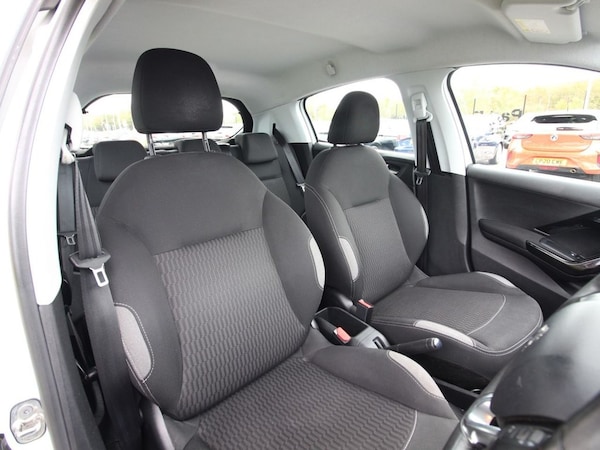 Used Peugeot 208 2016 for sale - 76291363: Photo 10