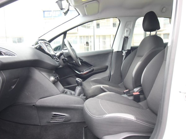 Used Peugeot 208 2016 for sale - 76291363: Photo 11