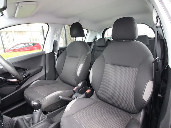 Used Peugeot 208 2016 for sale - 76291363: Photo 12