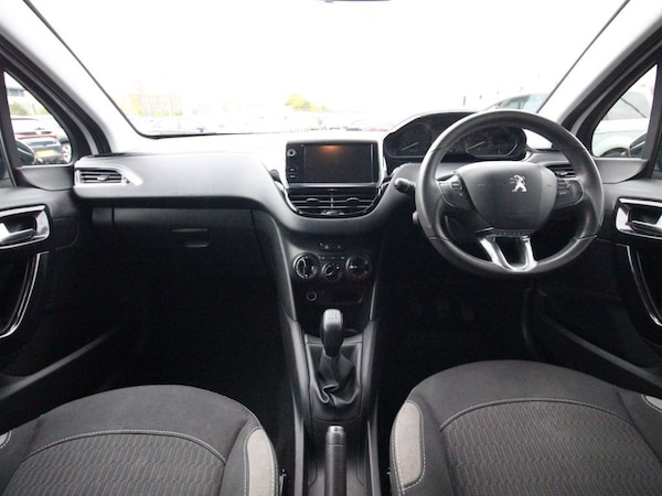 Used Peugeot 208 2016 for sale - 76291363: Photo 13