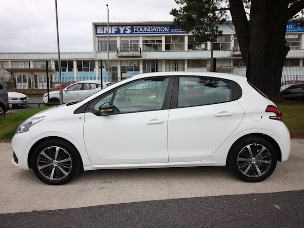 Used Peugeot 208 2016 for sale - 76291363: Photo 4
