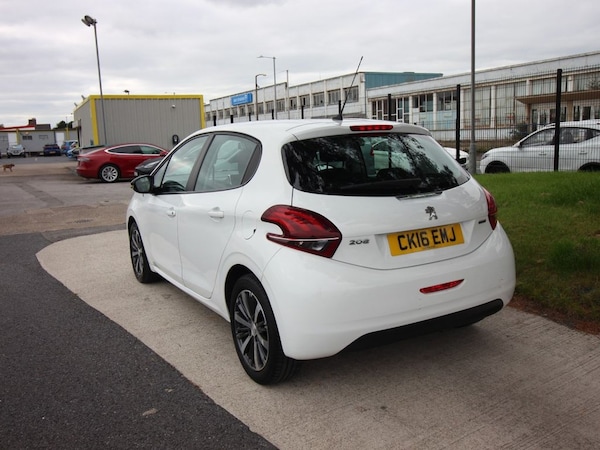 Used Peugeot 208 2016 for sale - 76291363: Photo 5