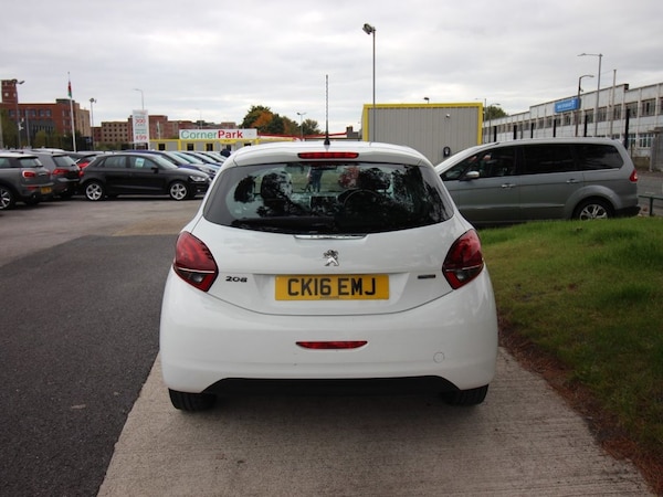 Used Peugeot 208 2016 for sale - 76291363: Photo 6