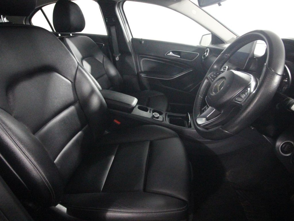 Used Mercedes-Benz A-Class 2017 for sale - 77911035: Photo 9