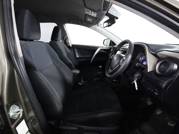 Used Toyota RAV4 2013 for sale - 75503057: Photo 9