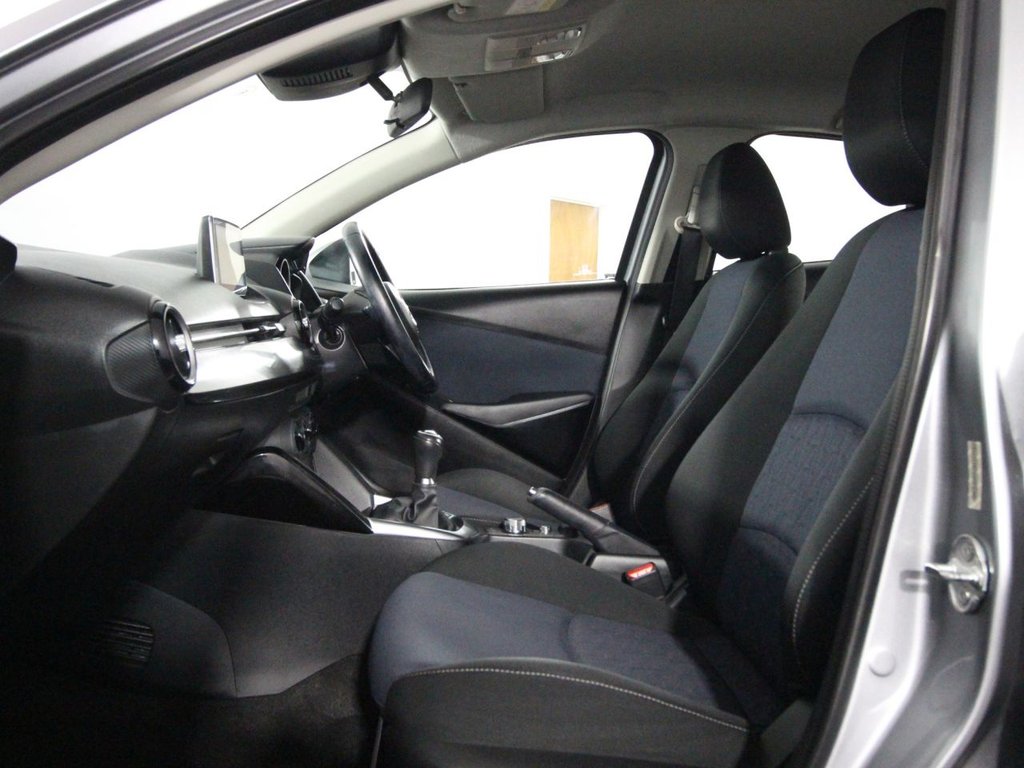 Used Mazda Mazda2 2015 for sale - 75923277: Photo 11