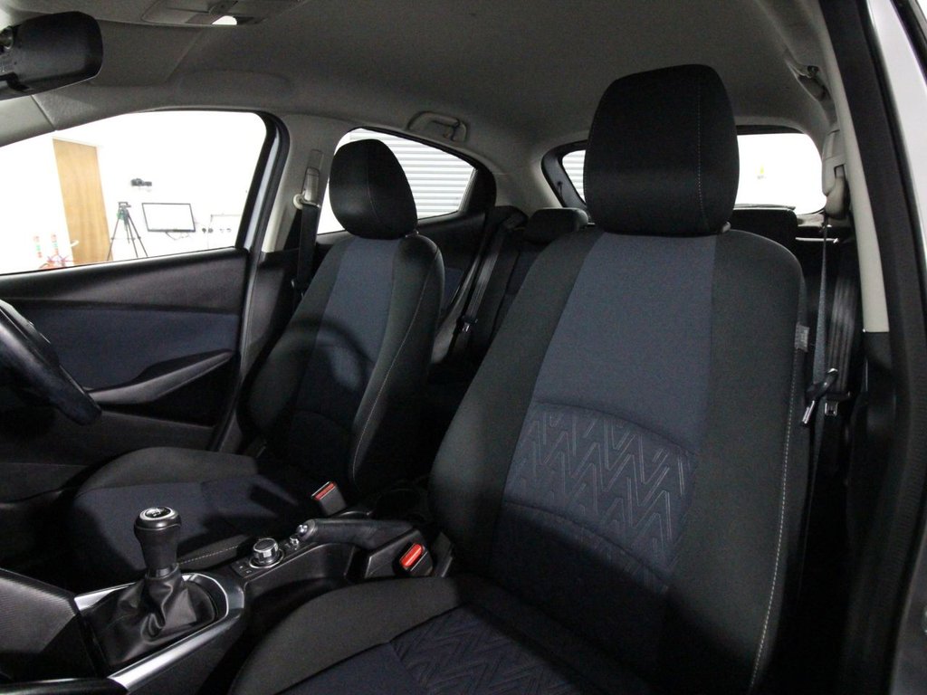 Used Mazda Mazda2 2015 for sale - 75923277: Photo 12