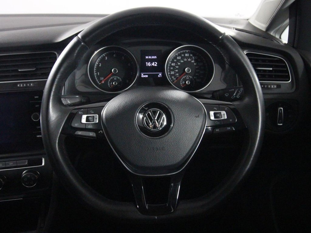 Used Volkswagen Golf 2017 for sale - 76356540: Photo 14