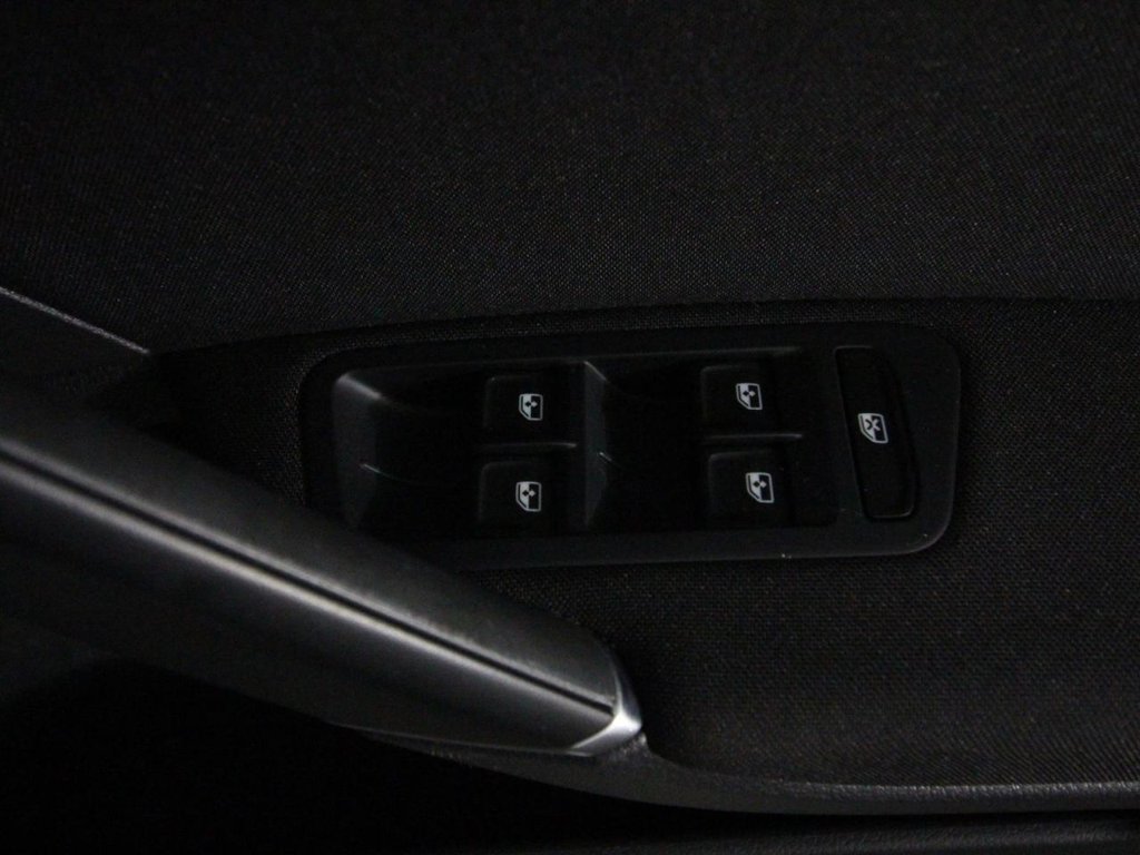 Used Volkswagen Golf 2017 for sale - 76356540: Photo 18