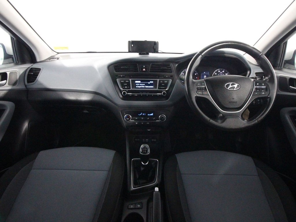 Used Hyundai i20 2017 for sale - 75515500: Photo 13