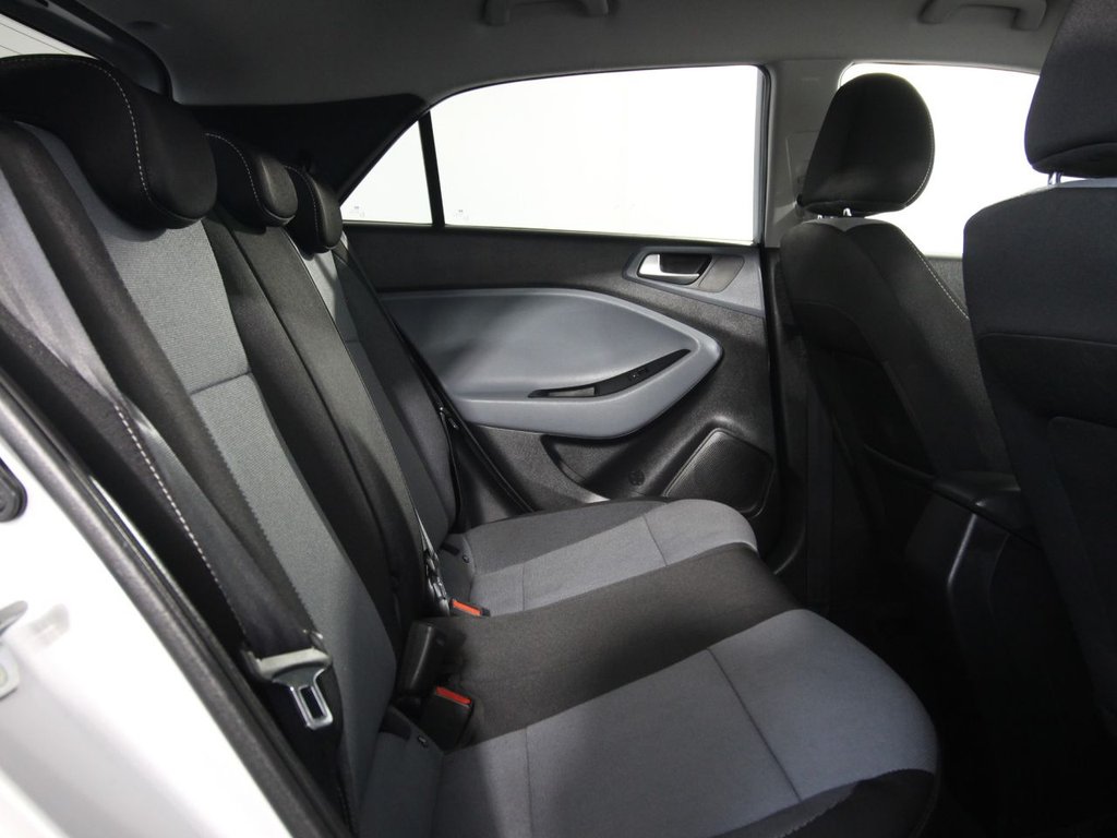 Used Hyundai i20 2017 for sale - 75515500: Photo 19