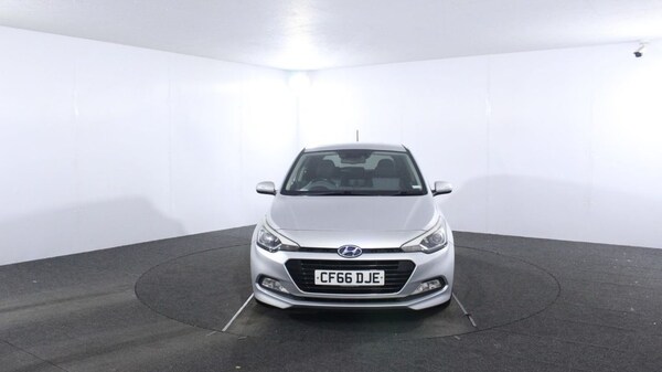 Used Hyundai i20 2017 for sale - 75515500: Photo 2