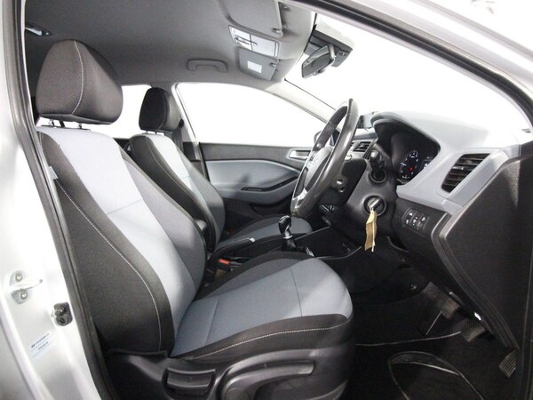 Used Hyundai i20 2017 for sale - 75515500: Photo 9