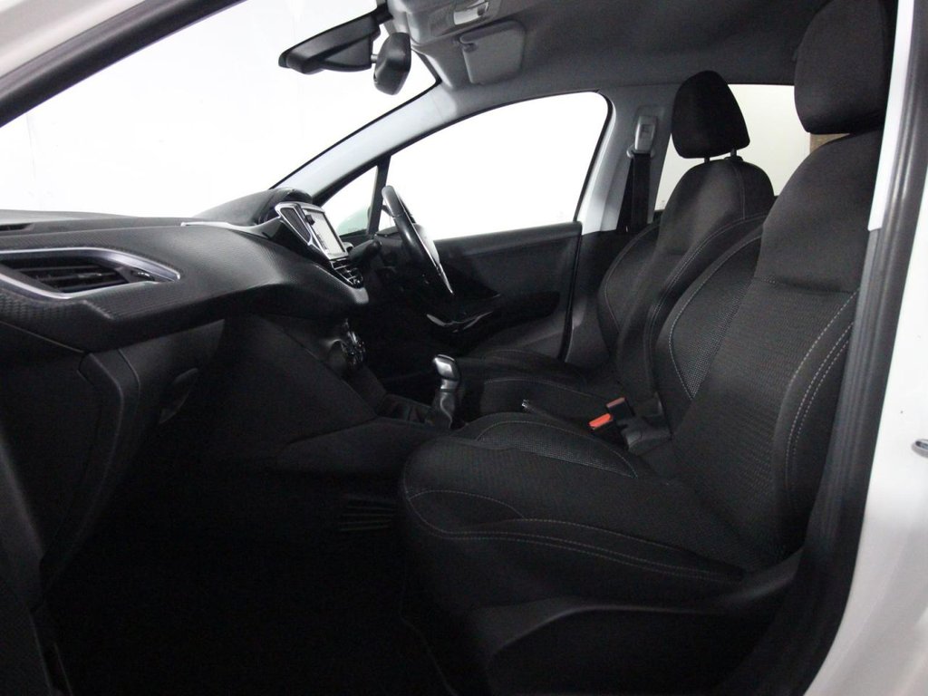 Used Peugeot 208 2016 for sale - 76767997: Photo 11