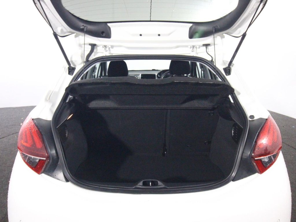 Used Peugeot 208 2016 for sale - 76767997: Photo 16