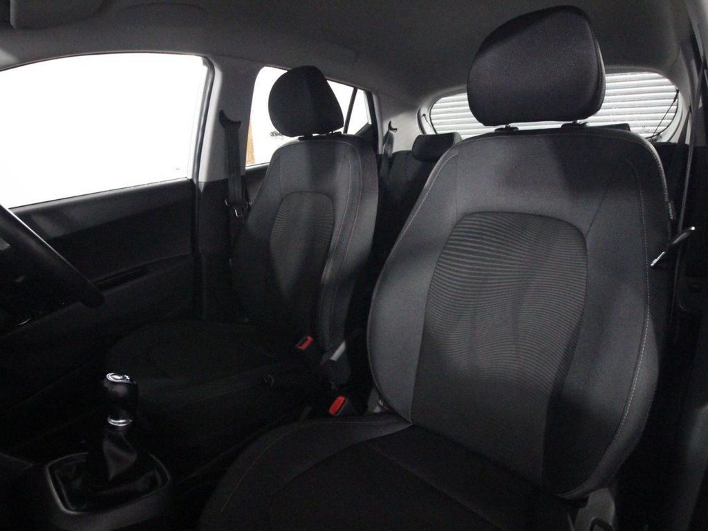 Used Hyundai i10 2018 for sale - 76973029: Photo 12