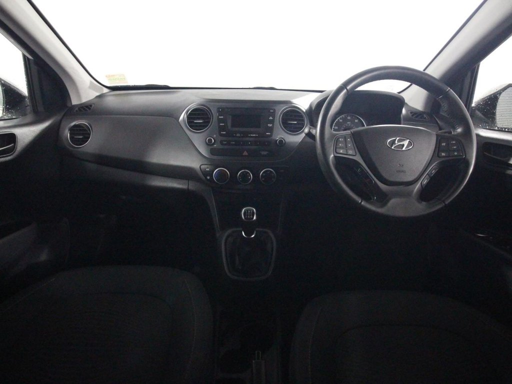 Used Hyundai i10 2018 for sale - 76973029: Photo 13