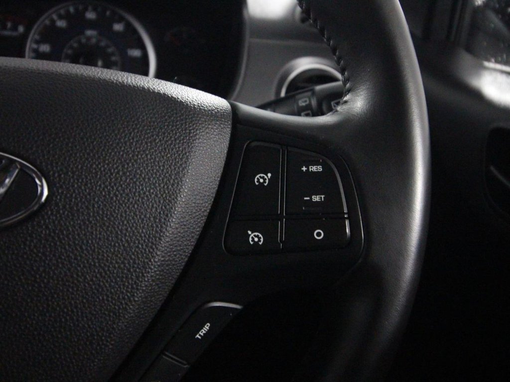 Used Hyundai i10 2018 for sale - 76973029: Photo 15