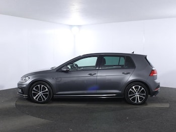 Used Volkswagen Golf 2019 for sale - 78315000: Photo