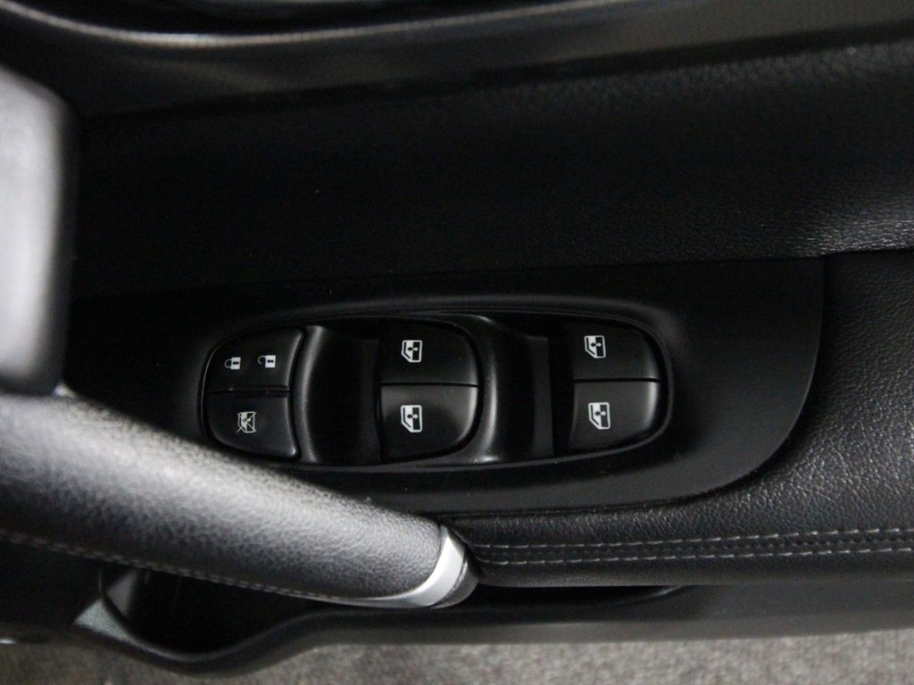 Used Nissan Qashqai 2018 for sale - 75727408: Photo 18